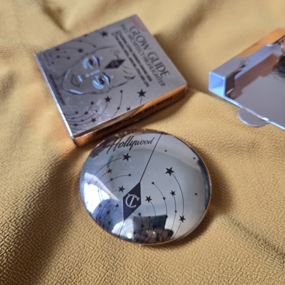 Charlotte Tilbury Glow Glide Face Architect Highlighter BRONZE GLOW - Picture 7 of 7